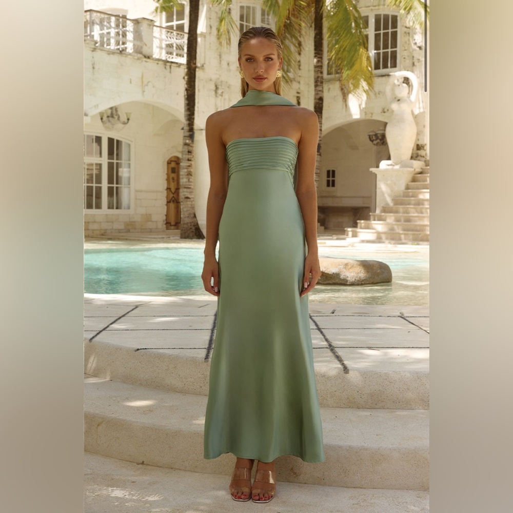 Elsa Maxi Dress Runaway the Label Sage